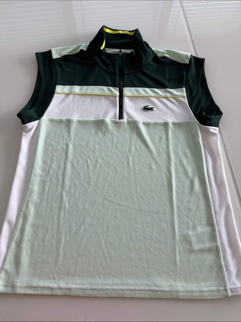 Lacoste SleevelesTennis Tank sz M